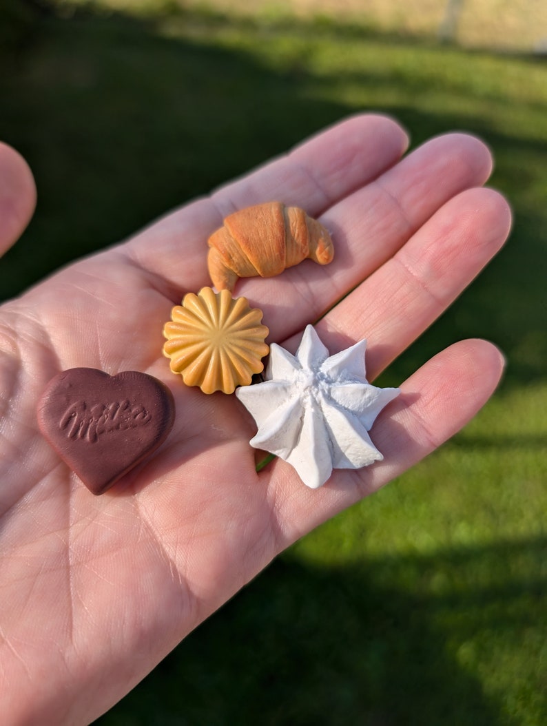 Aimants de réfrigérateur en argile polymère faits à la main