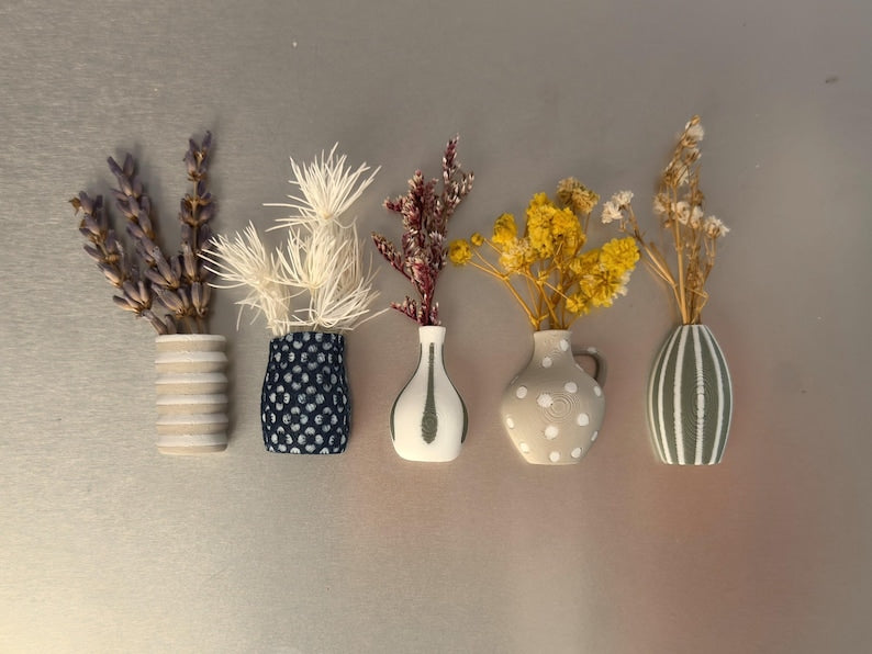 Lot de 5 Mini Vases Aimantés 3cm – Magnets Déco Frigo – Unis ou Bicolores