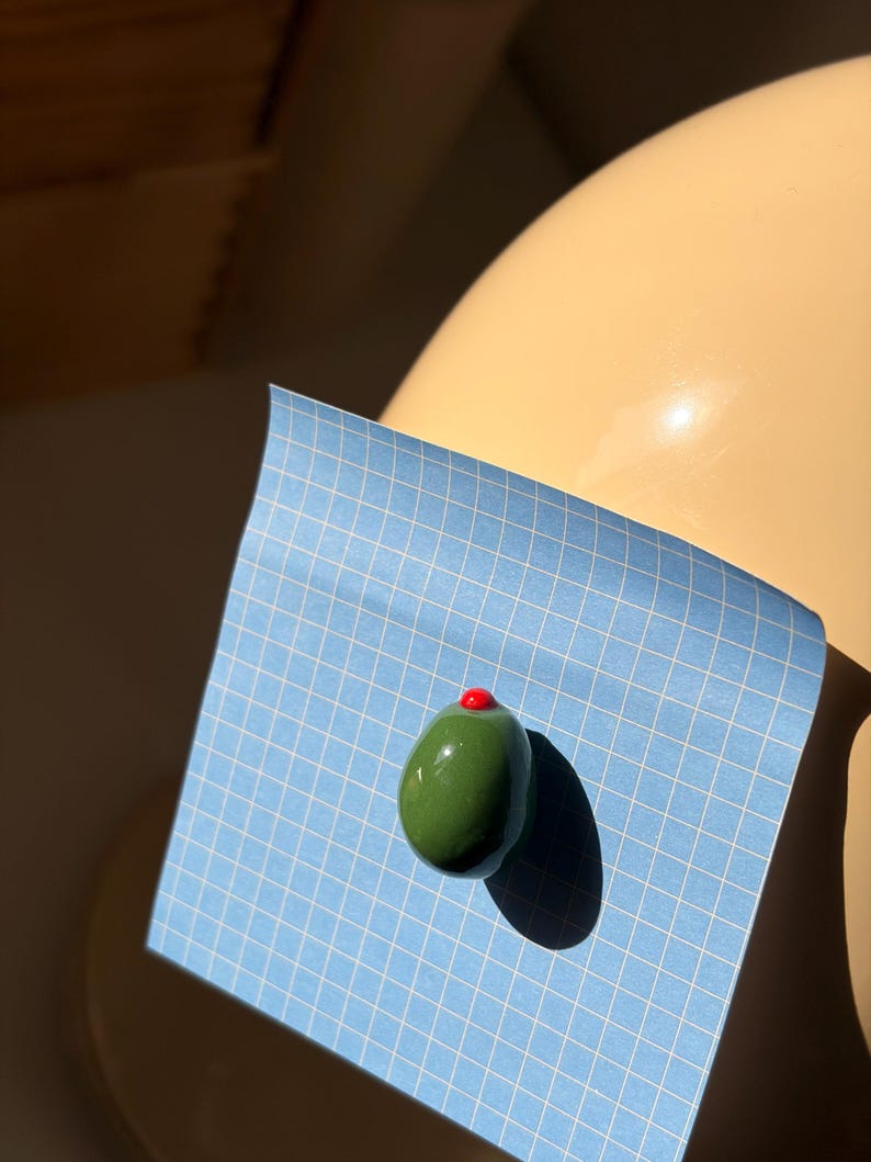 Mini aimants alimentaires en pâte polymère pour réfrigérateur - croissant, olive, myrtille