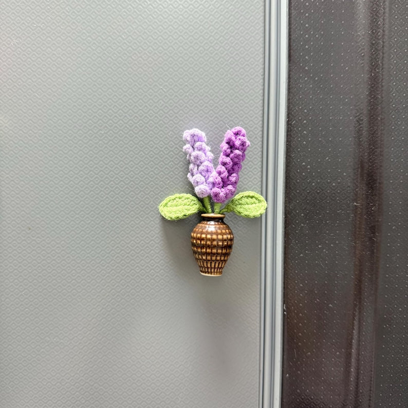Aimants pour réfrigérateur fleurs au crochet avec vase en céramique, fleurs amovibles, décoration de cuisine