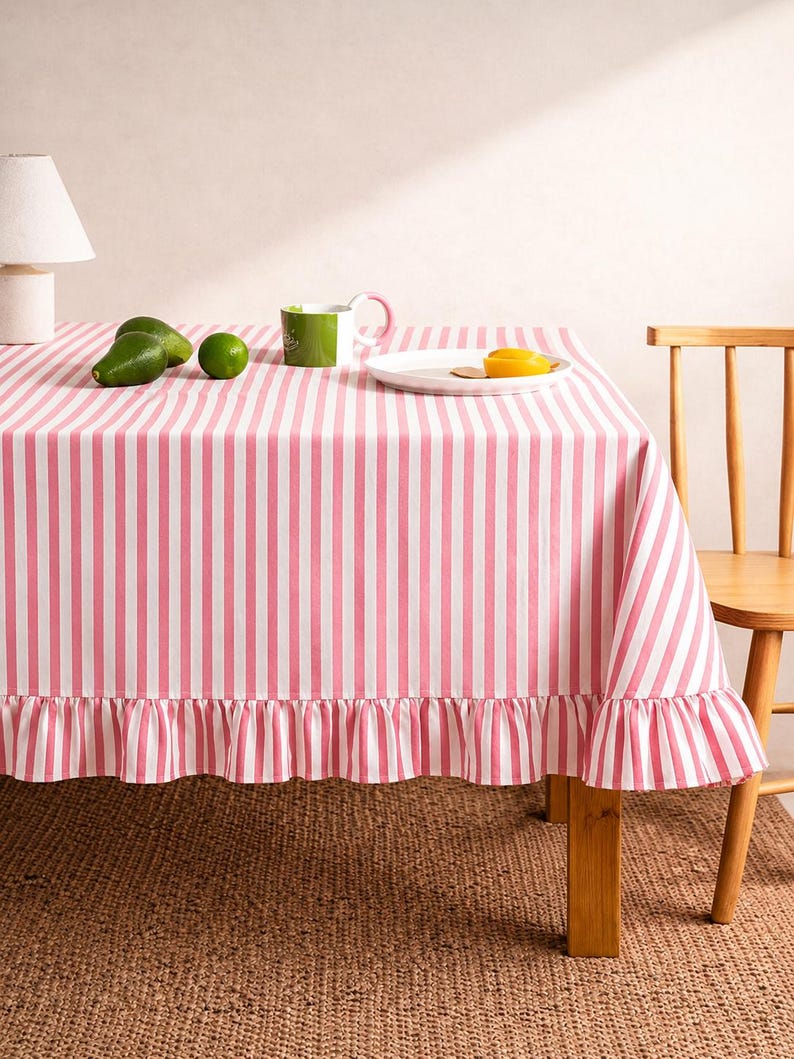 Nappe rayée à volants beige crème, décoration de table rectangulaire