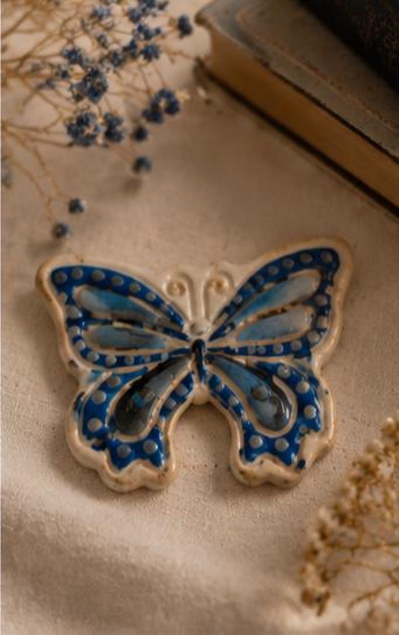 Aimant décoratif papillon en céramique - Magnet artisanal coloré