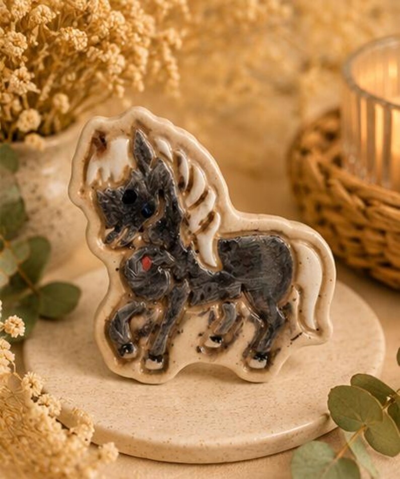 Aimants Chevaux et Ânes en Céramique Peints à la Main 5-6 cm